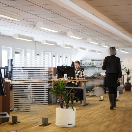 Markteintritt & Netzwerkaufbau Markteintritt & Netzwerkaufbau